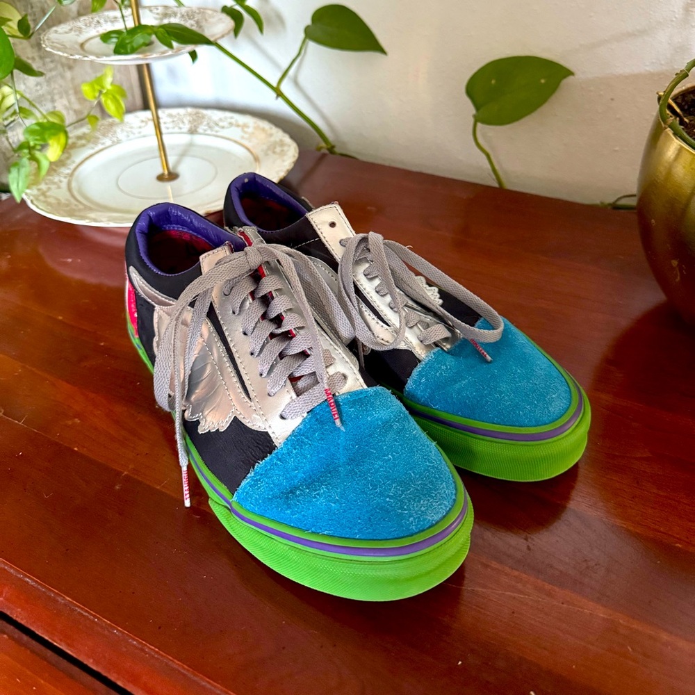 Vans Marvel size 7